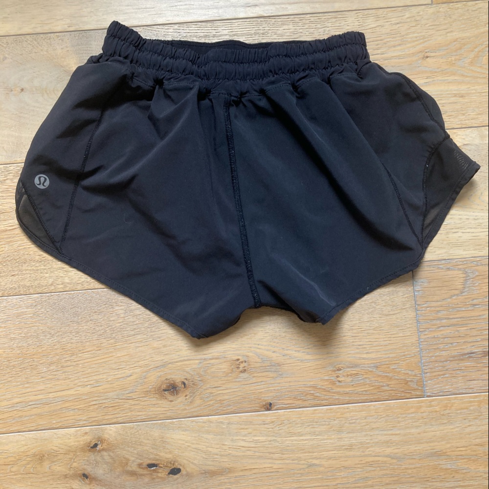 Lululemon Black Hottie Hots Size 2